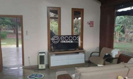 Chácara à venda, 4 quartos, 1 suíte, Chácaras Eldorado - Uberlândia/MG