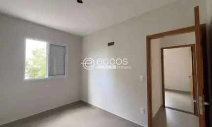 Apartamento à venda, 2 quartos, 1 suíte, 2 vagas, Santa Mônica - Uberlândia/MG