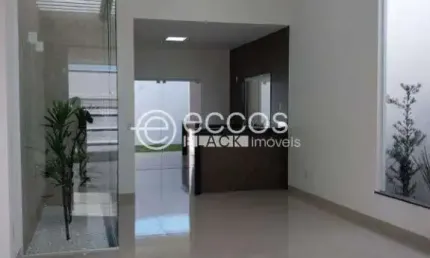 Casa à venda, 3 quartos, 1 suíte, 2 vagas, laranjeiras - uberlândia/mg