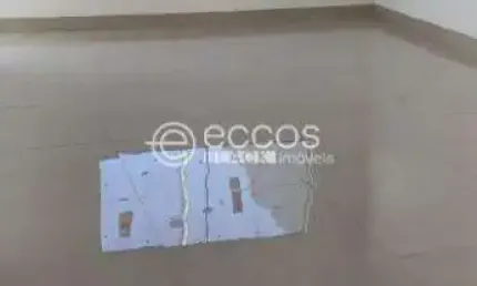 Casa à venda, 2 quartos, 1 suíte, 5 vagas, Jardim Canaã - Uberlândia/MG