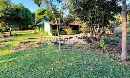 Chácara à venda, 4 quartos, 1 suíte, 2 vagas, Área Rural de Uberlândia - Uberlândia/MG