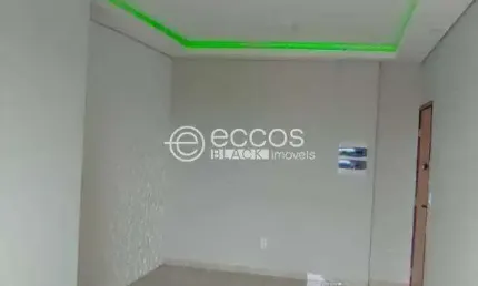 Apartamento à venda, 3 quartos, 1 suíte, 2 vagas, Jardim Holanda - Uberlândia/MG