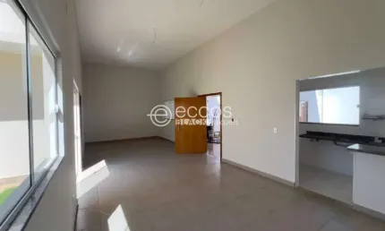 Casa à venda, 2 quartos, 1 suíte, 2 vagas, Laranjeiras - Uberlândia/MG