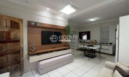 Casa à venda, 3 quartos, 3 vagas, jardim botânico - uberlândia/mg