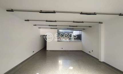 Imóvel Comercial à venda, 6 vagas, Centro - Uberlândia/MG