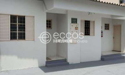 Casa à venda, 11 quartos, 10 suítes, 6 vagas, Santa Mônica - Uberlândia/MG