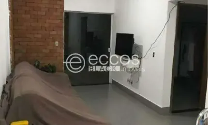 Casa à venda, 3 quartos, Jardim das Palmeiras - Uberlândia/MG