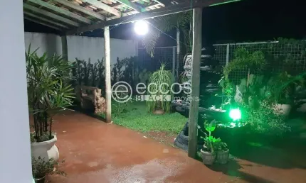 Chácara à venda, 3 quartos, 1 suíte, Área Rural de Uberlândia - Uberlândia/MG