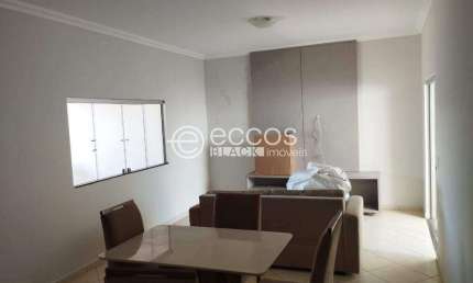 Casa à venda, 3 quartos, 1 suíte, 5 vagas, Tubalina - Uberlândia/MG