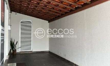 Imóvel Comercial para aluguel, 4 quartos, 2 suítes, 1 vaga, Cazeca - Uberlândia/MG