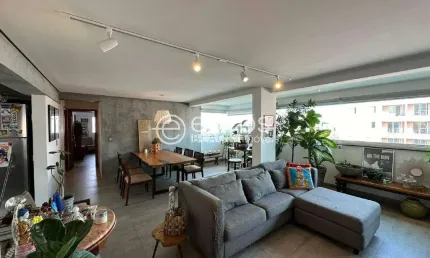 Apartamento à venda, 3 quartos, 2 suítes, 2 vagas, Saraiva - Uberlândia/MG