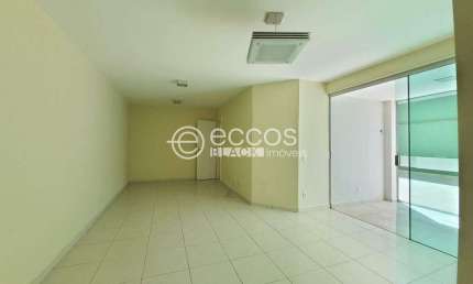 Apartamento à venda, 3 quartos, 1 suíte, 2 vagas, Tabajaras - Uberlândia/MG
