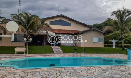 Chácara à venda, 6 quartos, 4 suítes, Área Rural de Uberlândia - Uberlândia/MG