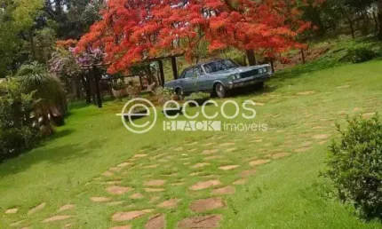 Chácara à venda, 3 quartos, 3 suítes, Distrito Industrial - Uberlândia/MG