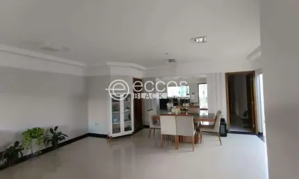 Casa em condomínio à venda, 3 quartos, 1 suíte, Jardim Holanda - Uberlândia/MG