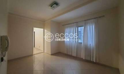 Apartamento à venda, 4 quartos, 1 suíte, 2 vagas, Osvaldo Rezende - Uberlândia/MG