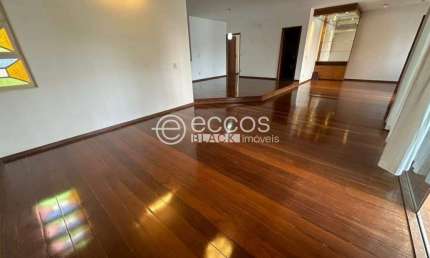Imóvel Comercial para aluguel, 4 quartos, 3 suítes, 4 vagas, Morada da Colina - Uberlândia/MG