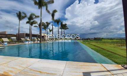 Casa em condomínio à venda, 4 quartos, 4 suítes, 2 vagas, Gávea Sul - Uberlândia/MG