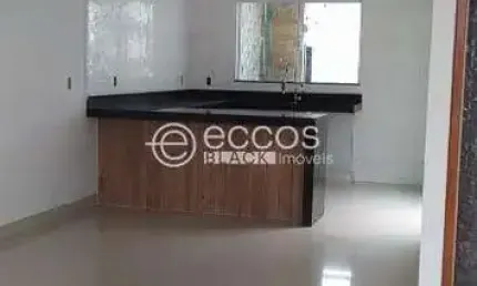 Casa à venda, 3 quartos, 1 suíte, 2 vagas, Laranjeiras - Uberlândia/MG