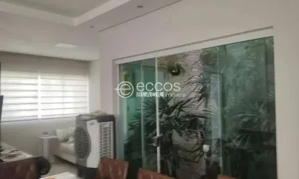 Casa à venda, 3 quartos, 3 suítes, 4 vagas, Brasil - Uberlândia/MG