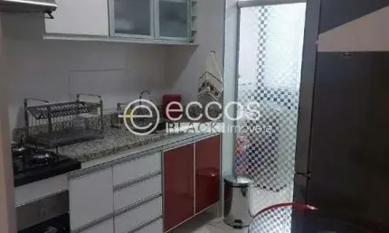 Apartamento à venda, 3 quartos, 1 suíte, 1 vaga, Tubalina - Uberlândia/MG