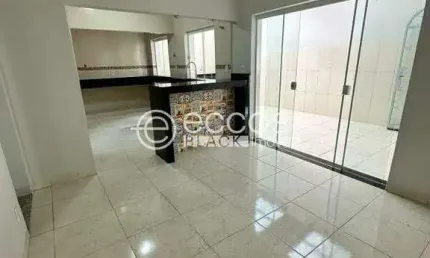 Apartamento à venda, 3 quartos, 1 suíte, 1 vaga, Brasil - Uberlândia/MG