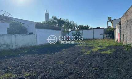 Terreno à venda na Avenida Fernando Vilela, --, Martins, Uberlândia
