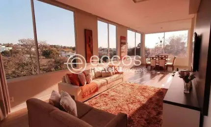 Casa para aluguel, 3 quartos, 3 suítes, 4 vagas, Vigilato Pereira - Uberlândia/MG
