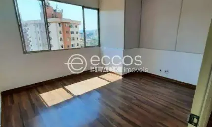 Apartamento à venda, 4 quartos, 2 suítes, 3 vagas, Floresta - Belo Horizonte/MG