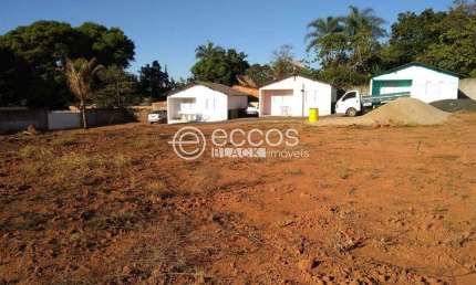 Chácara para aluguel, 3 quartos, 3 suítes, 5 vagas, ÁREA RURAL DE ARAGUARI - ARAGUARI/MG