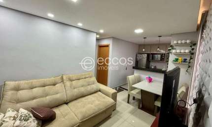 Apartamento à venda, 2 quartos, 1 vaga, Jardim Patrícia - Uberlândia/MG