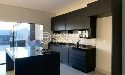 Casa à venda, 4 quartos, 1 suíte, 3 vagas, Gávea Sul - Uberlândia/MG
