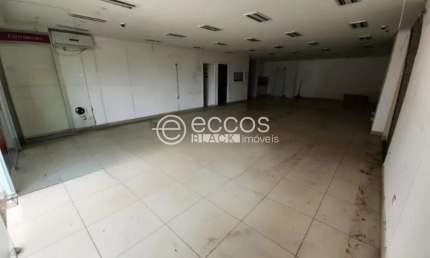Imóvel Comercial para aluguel, 5 vagas, Jardim Botânico - Uberlândia/MG