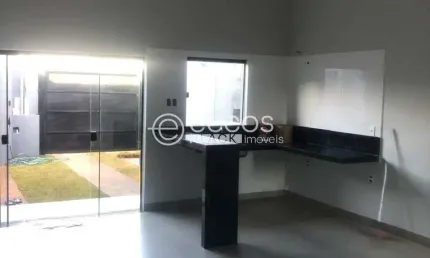 Casa à venda, 2 quartos, 1 suíte, 2 vagas, Laranjeiras - Uberlândia/MG