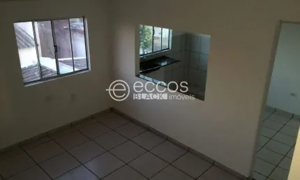 Casa à venda, 2 quartos, Jardim Ipanema - Uberlândia/MG
