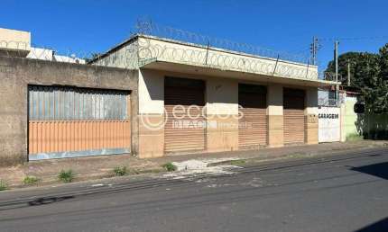Terreno à venda na Rua Tamoios, --, Saraiva, Uberlândia