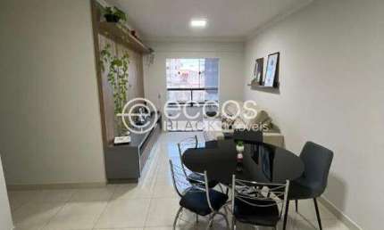 Apartamento à venda, 2 quartos, 1 suíte, 2 vagas, Carajás - Uberlândia/MG