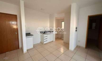 Apartamento para aluguel, 2 quartos, 1 suíte, 1 vaga, Laranjeiras - Uberlândia/MG