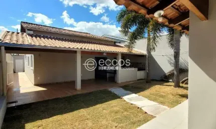 Casa à venda, 3 quartos, 1 suíte, 2 vagas, Maravilha - Uberlândia/MG