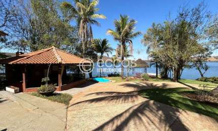 Chácara à venda, 3 quartos, 1 suíte, 8 vagas, Área Rural de Uberlândia - Uberlândia/MG