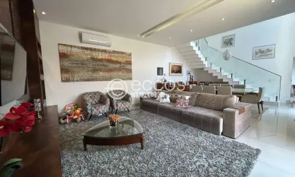 Casa à venda, 4 quartos, 4 suítes, 4 vagas, Jardim Karaíba - Uberlândia/MG