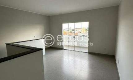 Casa à venda, 3 quartos, 1 suíte, 2 vagas, Minas Gerais - Uberlândia/MG