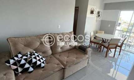 Apartamento à venda, 2 quartos, 1 suíte, 1 vaga, Alto Umuarama - Uberlândia/MG