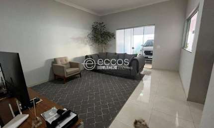Casa à venda, 3 quartos, 1 suíte, 2 vagas, Bosque dos Buritis - Uberlândia/MG