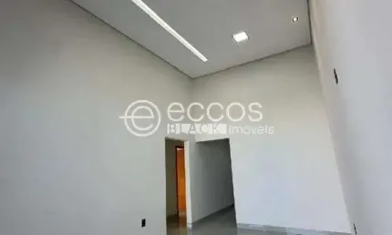 Casa à venda, 3 quartos, 1 suíte, 3 vagas, Laranjeiras - Uberlândia/MG