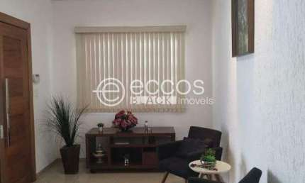Casa à venda, 3 quartos, 1 suíte, 2 vagas, Alto Umuarama - Uberlândia/MG