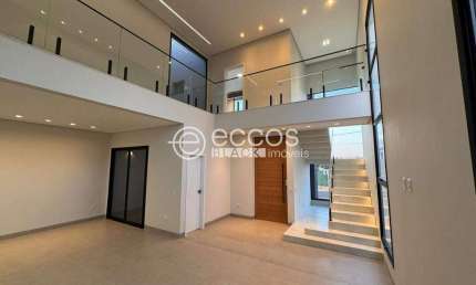 Casa em condomínio à venda, 3 quartos, 3 suítes, 2 vagas, Granja Marileusa - Uberlândia/MG