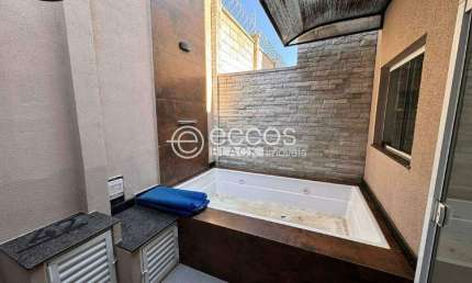 Casa em condomínio à venda, 3 quartos, 1 suíte, 2 vagas, Jardim Inconfidência - Uberlândia/MG