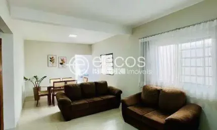 Casa à venda, 2 quartos, 2 vagas, Presidente Roosevelt - Uberlândia/MG