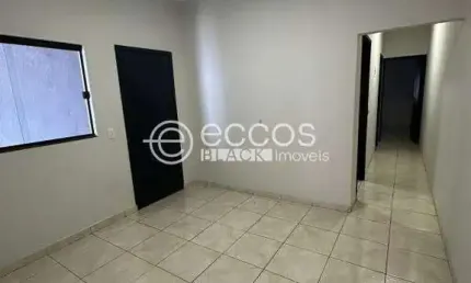 Casa à venda, 2 quartos, 2 vagas, Jardim Brasília - Uberlândia/MG